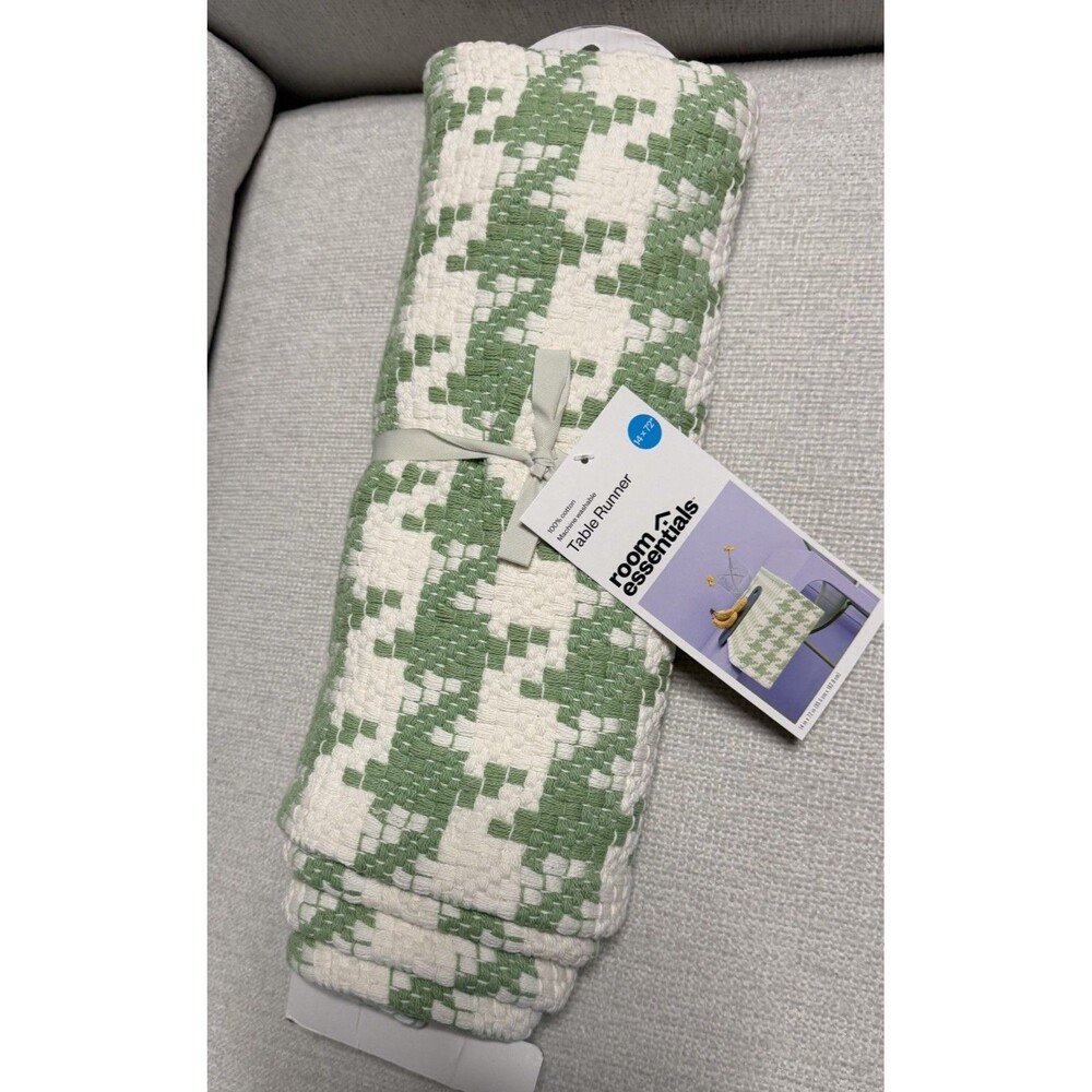 Room Essentials Green White Houndstooth Table Runners